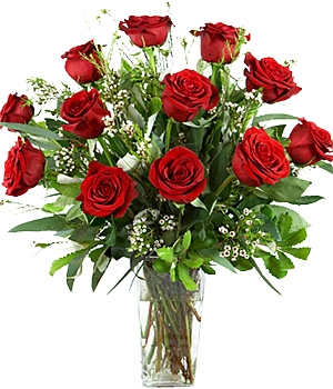 Vazoda 11 kırmızı gül çiçek siparişi