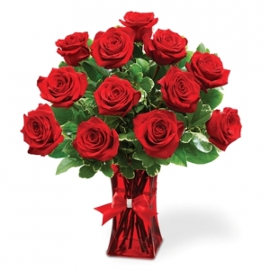 kırmızı 11 gül cam vazoda çiçek siparişi